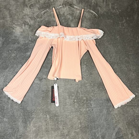 Romwe Kawaii Pink Contrast Lace Cold Shoulder Tee Womens S Coquette NWT - Picture 3 of 7
